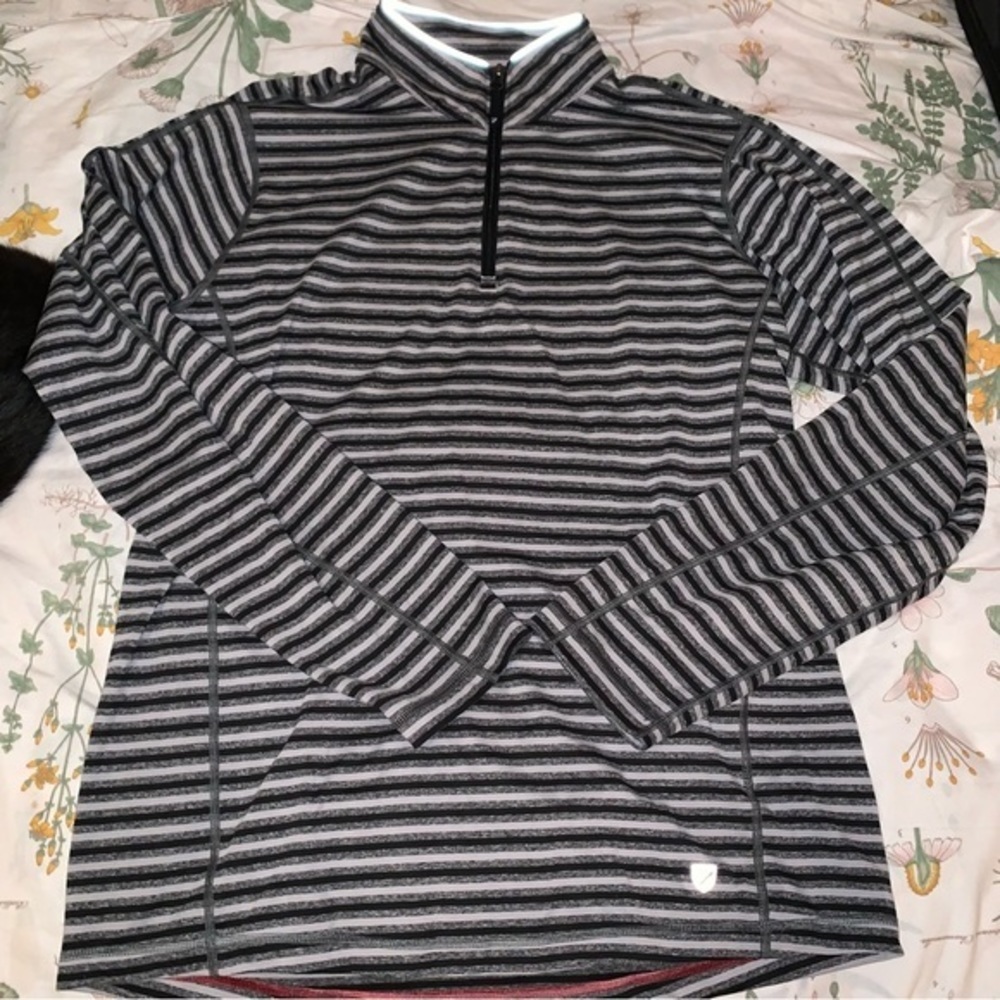 Club 38 pullover
